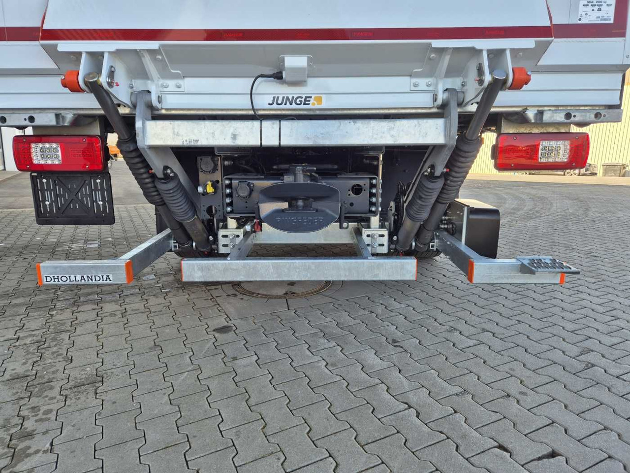 Грузовик с закрытым кузовом Iveco S-Way AD190S40/P Junge AHK LBW 2.000kg: фото 8 Грузовик с закрытым кузовом Iveco S-Way AD190S40/P Junge AHK LBW 2.000kg: фото 8