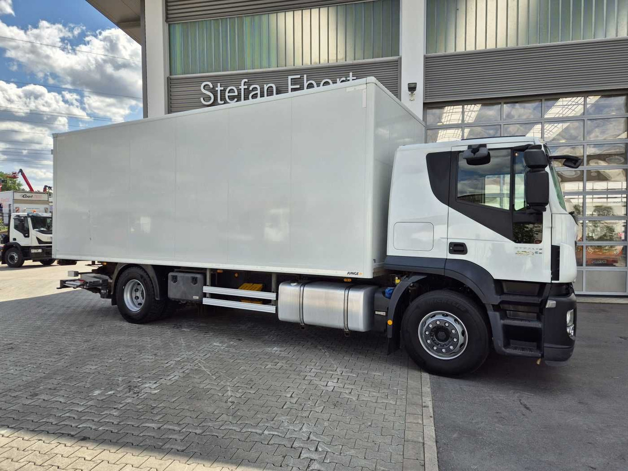 Iveco Stralis AT190S42/FP-D LBW Bär 1.500kg faltbar - Грузовик с закрытым кузовом: фото 5 Iveco Stralis AT190S42/FP-D LBW Bär 1.500kg faltbar - Грузовик с закрытым кузовом: фото 5