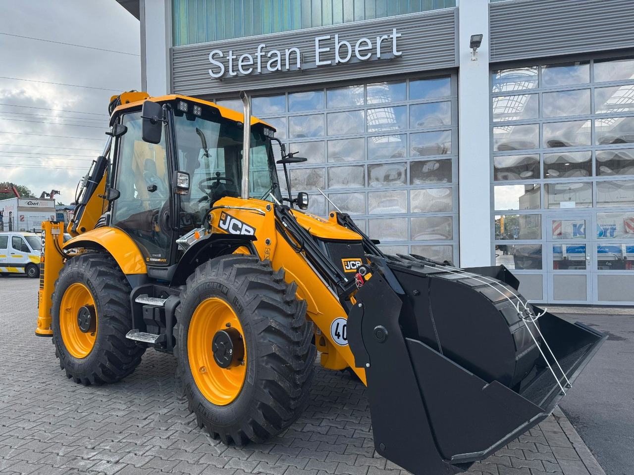 JCB 4CX Pro / Klappschaufel / Dual Drive / Neu - Экскаватор-погрузчик: фото 2 JCB 4CX Pro / Klappschaufel / Dual Drive / Neu - Экскаватор-погрузчик: фото 2