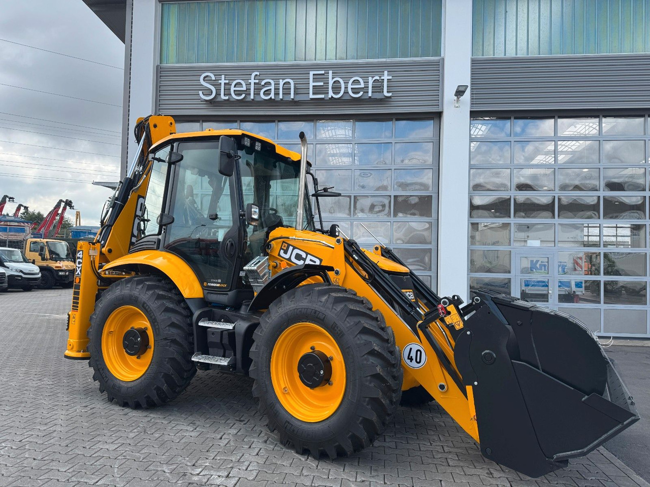 JCB 4CX Pro / Klappschaufel / Dual Drive / Neu - Экскаватор-погрузчик: фото 1 JCB 4CX Pro / Klappschaufel / Dual Drive / Neu - Экскаватор-погрузчик: фото 1