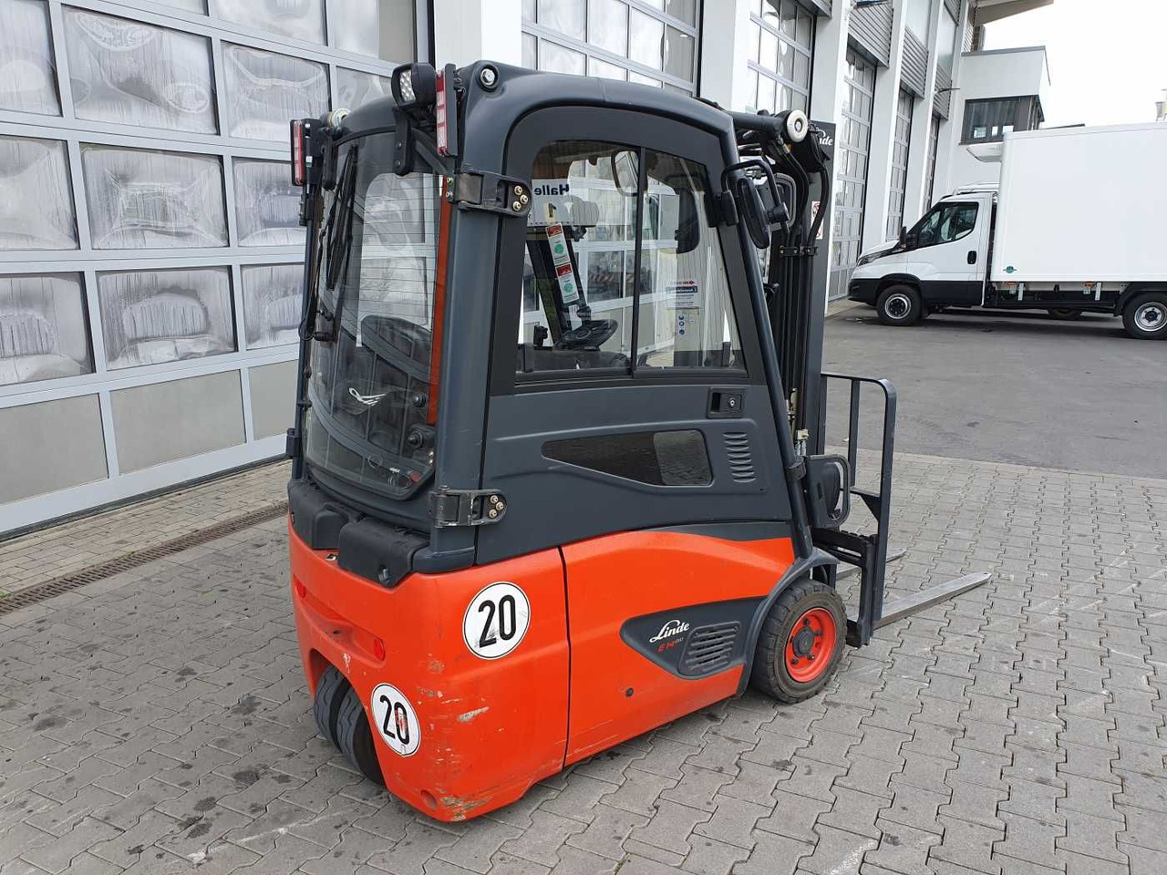 Linde E14 - 02 / Triplex: 4.00m! / SS / nur 1.777h! - Электропогрузчик: фото 3 Linde E14 - 02 / Triplex: 4.00m! / SS / nur 1.777h! - Электропогрузчик: фото 3