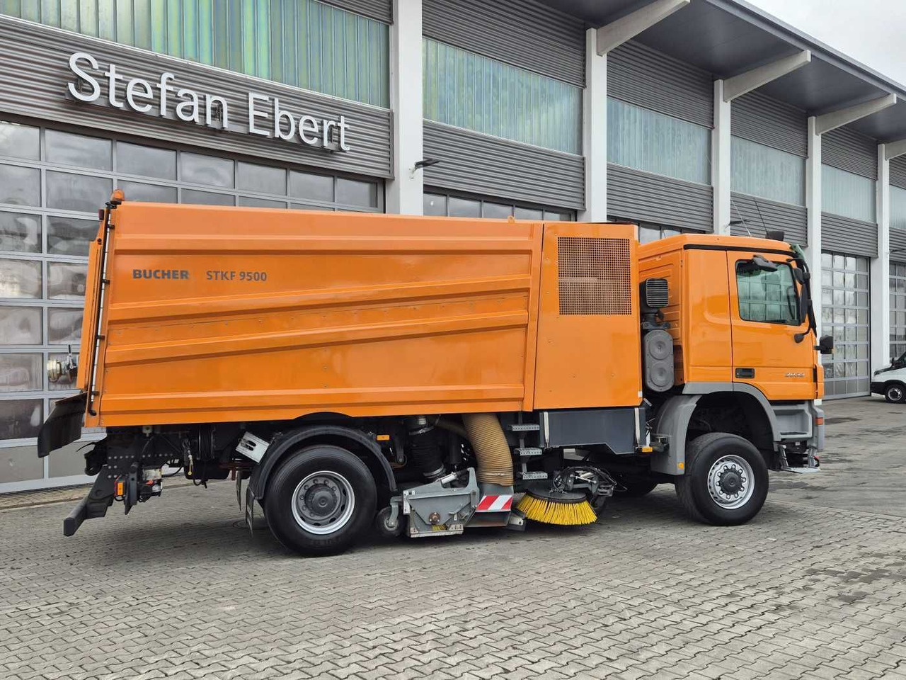 Mercedes-Benz Actros 2032 A 4x4 Bucher STKF 9500 Airport 30x в лизинг Mercedes-Benz Actros 2032 A 4x4 Bucher STKF 9500 Airport 30x: фото 6 Mercedes-Benz Actros 2032 A 4x4 Bucher STKF 9500 Airport 30x в лизинг Mercedes-Benz Actros 2032 A 4x4 Bucher STKF 9500 Airport 30x: фото 6