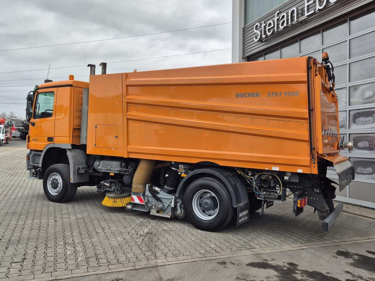 Mercedes-Benz Actros 2032 A 4x4 Bucher STKF 9500 Airport 30x в лизинг Mercedes-Benz Actros 2032 A 4x4 Bucher STKF 9500 Airport 30x: фото 14 Mercedes-Benz Actros 2032 A 4x4 Bucher STKF 9500 Airport 30x в лизинг Mercedes-Benz Actros 2032 A 4x4 Bucher STKF 9500 Airport 30x: фото 14