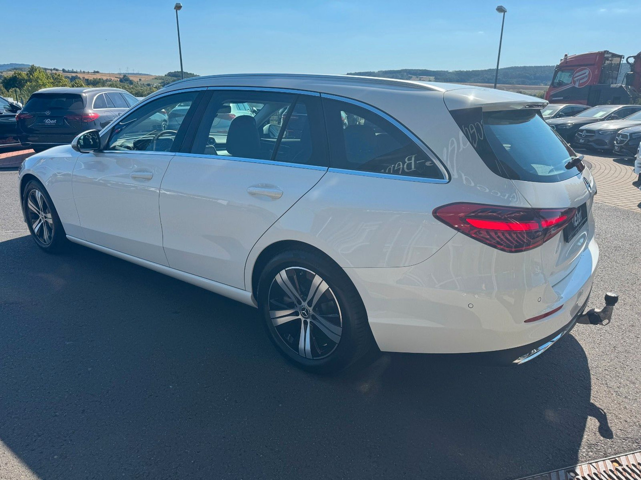 Mercedes-Benz C 180 T Avantgarde+AHK+Memory+Ambiente+TotW - Универсал: фото 3 Mercedes-Benz C 180 T Avantgarde+AHK+Memory+Ambiente+TotW - Универсал: фото 3