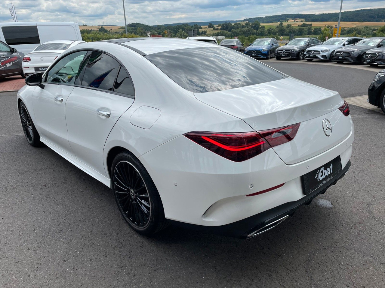Mercedes-Benz CLA 200 AMG Pano+R-Kamera+19" - Легковой автомобиль: фото 3 Mercedes-Benz CLA 200 AMG Pano+R-Kamera+19" - Легковой автомобиль: фото 3