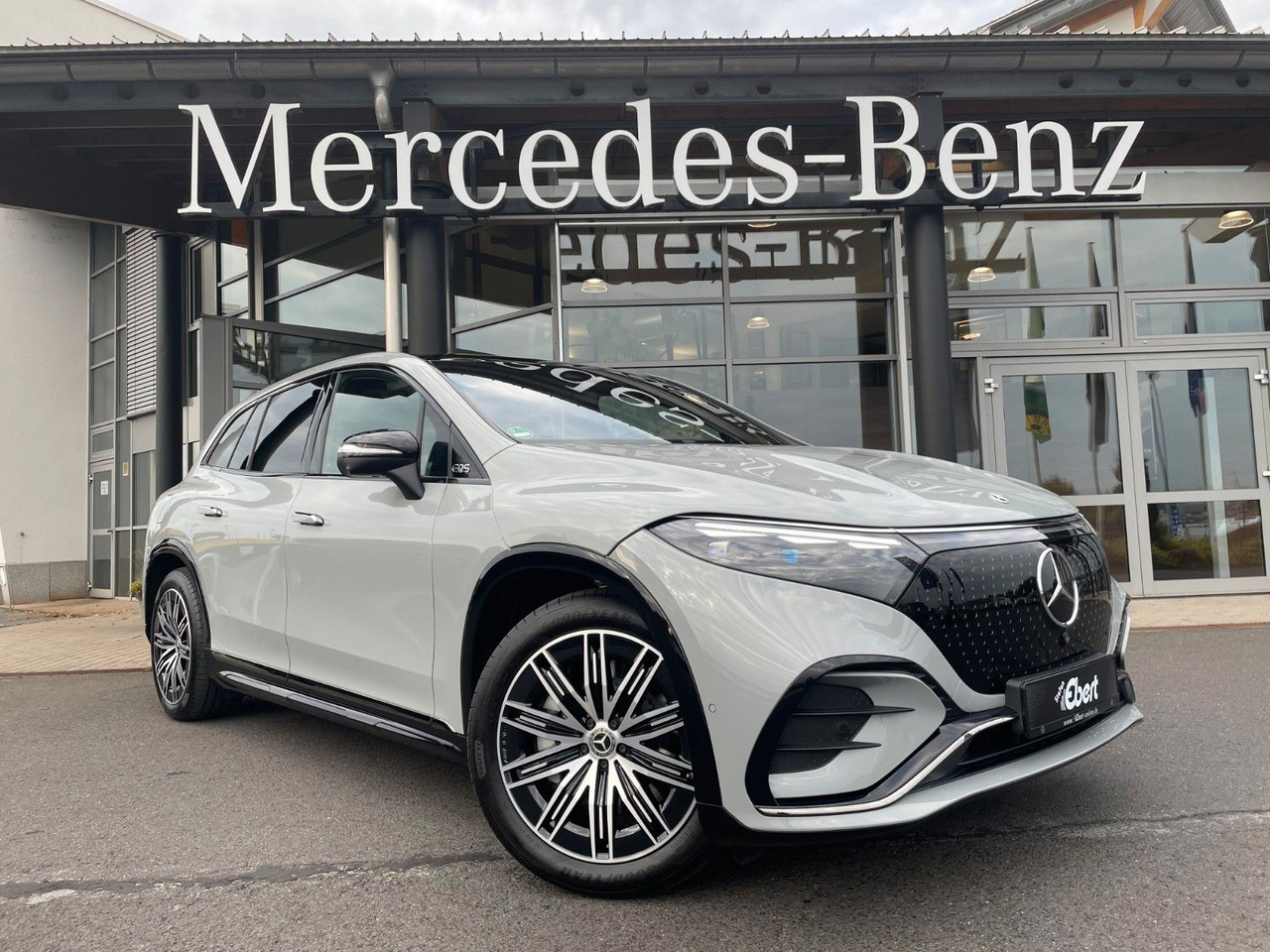 Mercedes-Benz EQS SUV 580 AMG DigL+AIR+HUD+Hyper+Burm+Pano - Внедорожник: фото 1 Mercedes-Benz EQS SUV 580 AMG DigL+AIR+HUD+Hyper+Burm+Pano - Внедорожник: фото 1