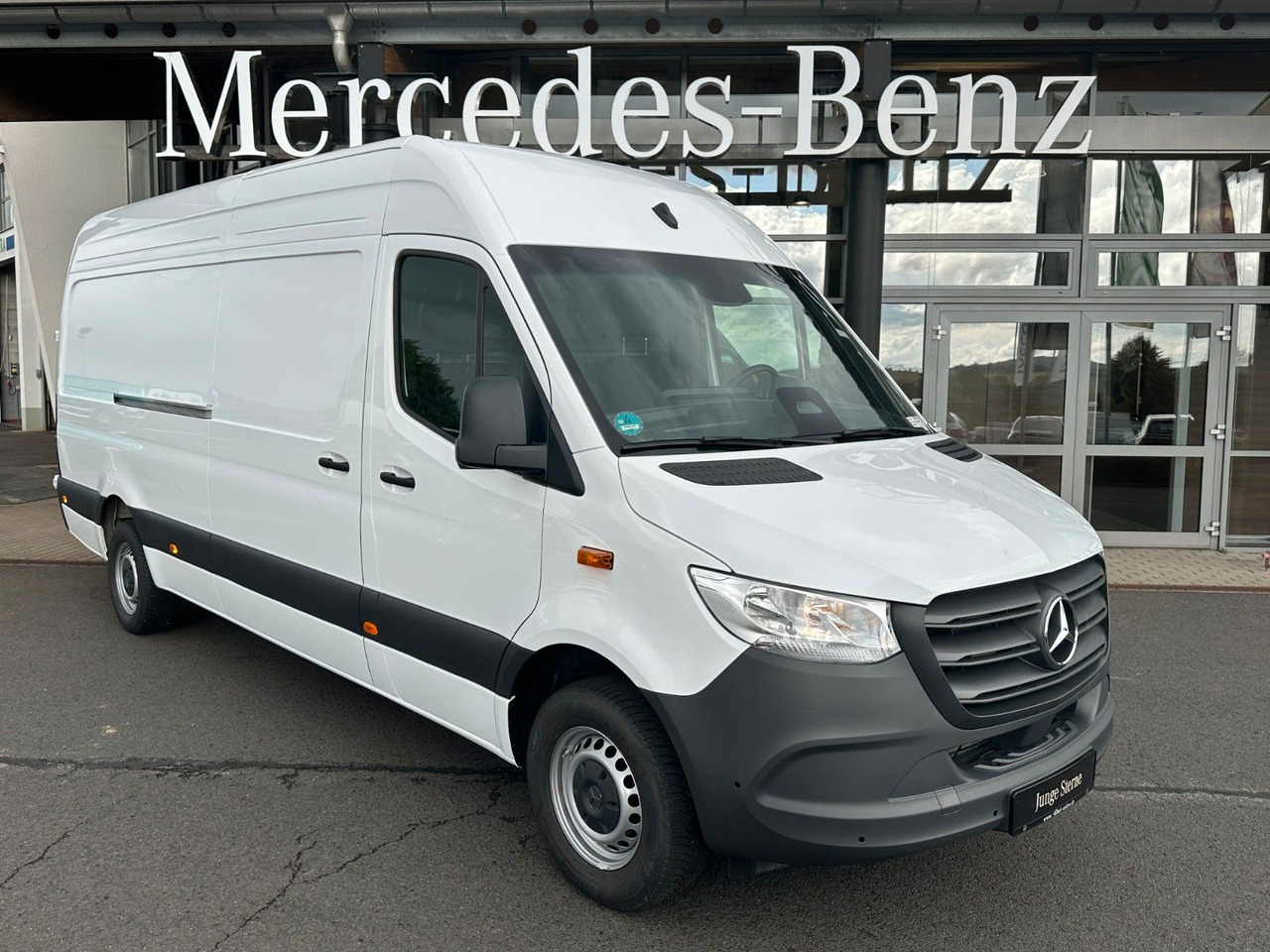 Mercedes-Benz Sprinter 317 CDI 9G 4325 Klima Kamera SHZ AHK - Цельнометаллический фургон: фото 1 Mercedes-Benz Sprinter 317 CDI 9G 4325 Klima Kamera SHZ AHK - Цельнометаллический фургон: фото 1