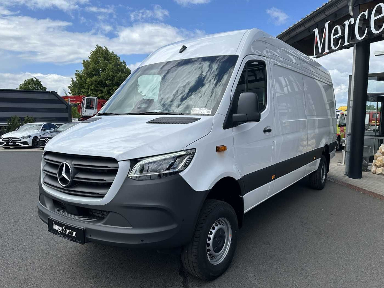 Mercedes-Benz Sprinter 319 CDI 4x4 4325 Kamera LED SHZ MBUX - Цельнометаллический фургон: фото 3 Mercedes-Benz Sprinter 319 CDI 4x4 4325 Kamera LED SHZ MBUX - Цельнометаллический фургон: фото 3