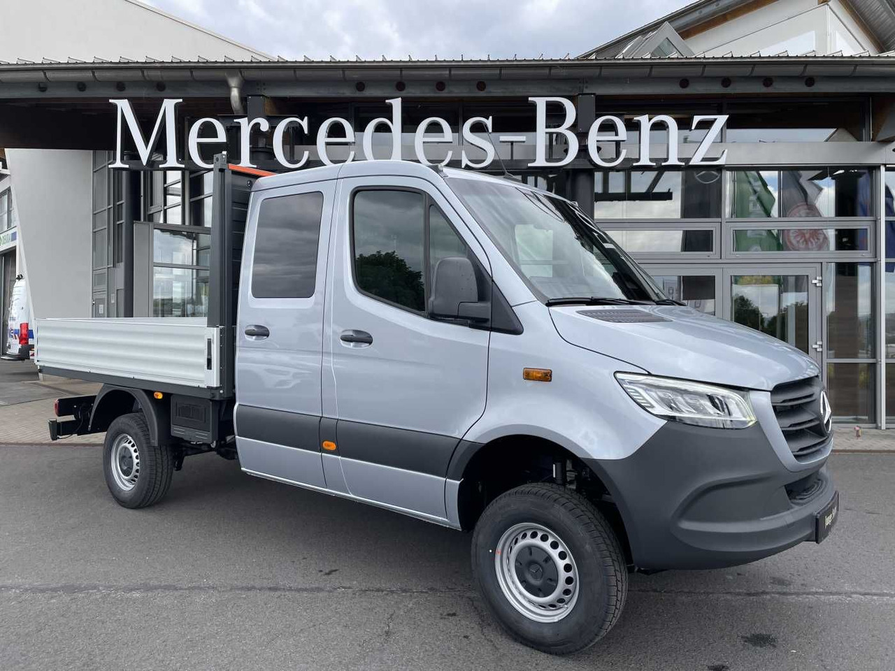 Mercedes-Benz Sprinter 319 CDI 4x4 DoKa Klima Stdheiz AHK LED - Малотоннажный бортовой грузовик: фото 1 Mercedes-Benz Sprinter 319 CDI 4x4 DoKa Klima Stdheiz AHK LED - Малотоннажный бортовой грузовик: фото 1