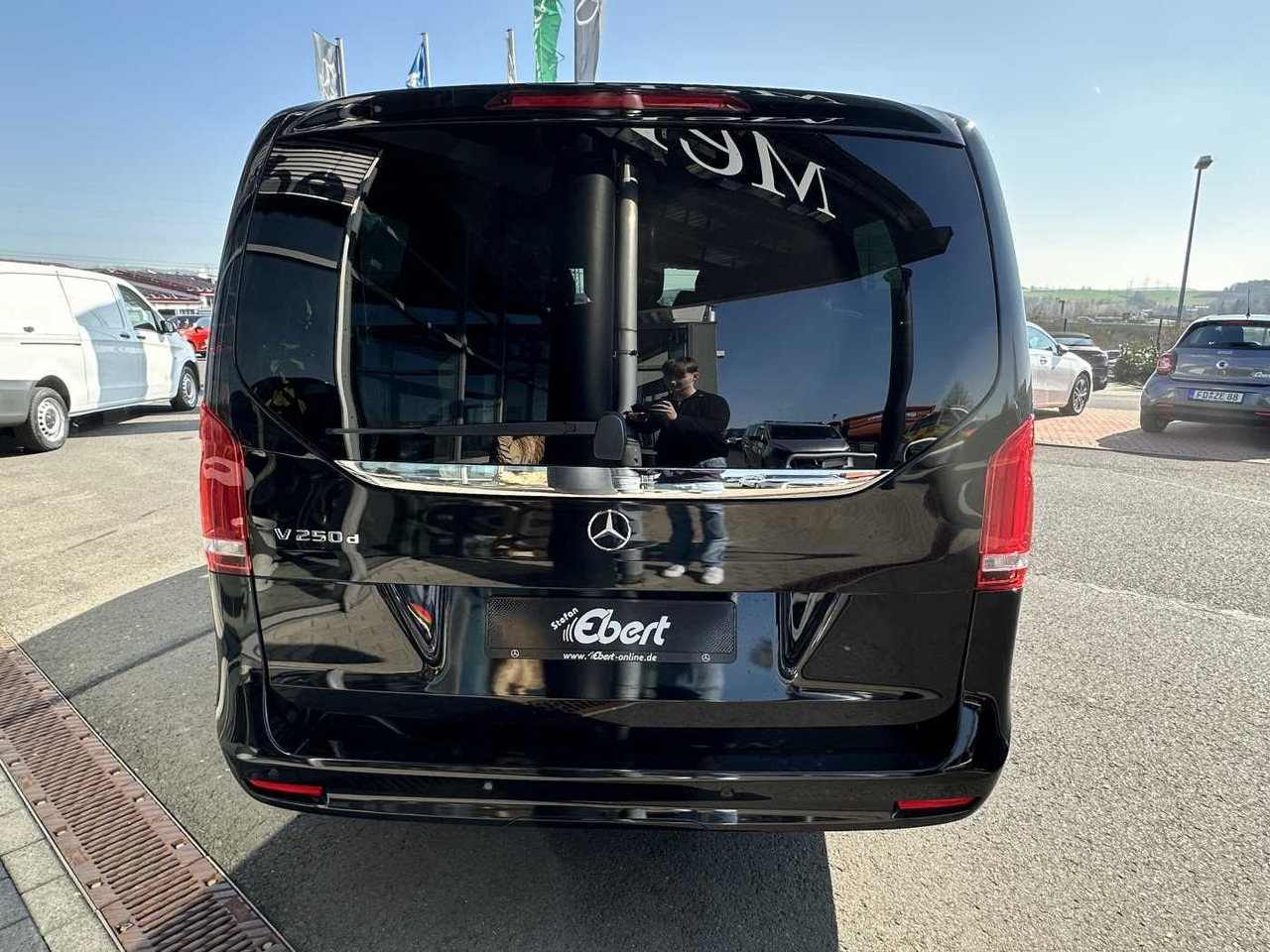 Mercedes-Benz V 250 d EDITION Leder Kamera ILS 7Sitze - Легковой автомобиль: фото 5 Mercedes-Benz V 250 d EDITION Leder Kamera ILS 7Sitze - Легковой автомобиль: фото 5