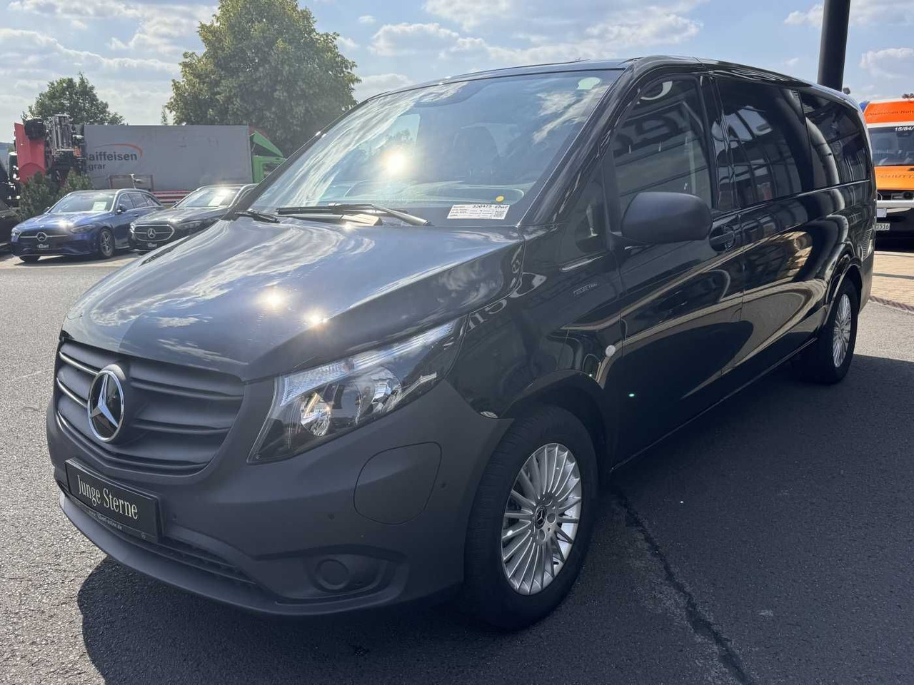 Mercedes-Benz eVito 129 Tourer Behinderten-/Rollstuhlrampe - Легковой автомобиль: фото 4 Mercedes-Benz eVito 129 Tourer Behinderten-/Rollstuhlrampe - Легковой автомобиль: фото 4