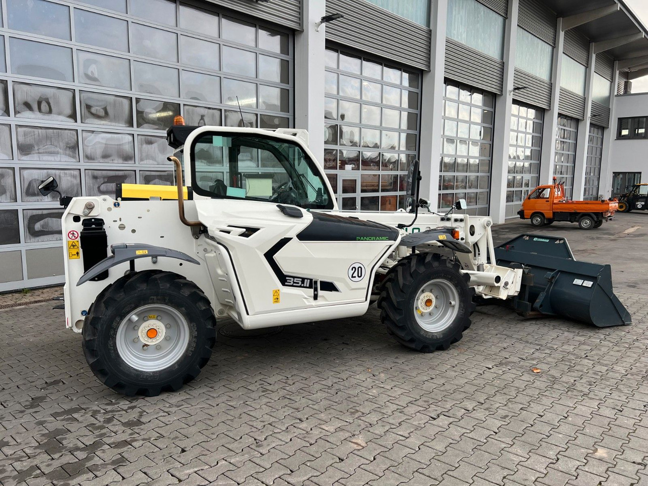 Merlo P35.11 / nur 148h! / Pratzenabstützung - Колёсный погрузчик: фото 3 Merlo P35.11 / nur 148h! / Pratzenabstützung - Колёсный погрузчик: фото 3