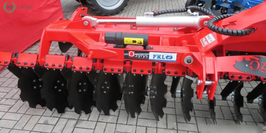 Awemak hydraulic folding disc harrow Ozyrys BTH40, 4 m - Дисковая борона: фото 2 Awemak hydraulic folding disc harrow Ozyrys BTH40, 4 m - Дисковая борона: фото 2