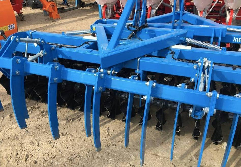Inter-Tech front disc cultivator 3 m with flat bar drag BAP02 - Дисковая борона: фото 2 Inter-Tech front disc cultivator 3 m with flat bar drag BAP02 - Дисковая борона: фото 2