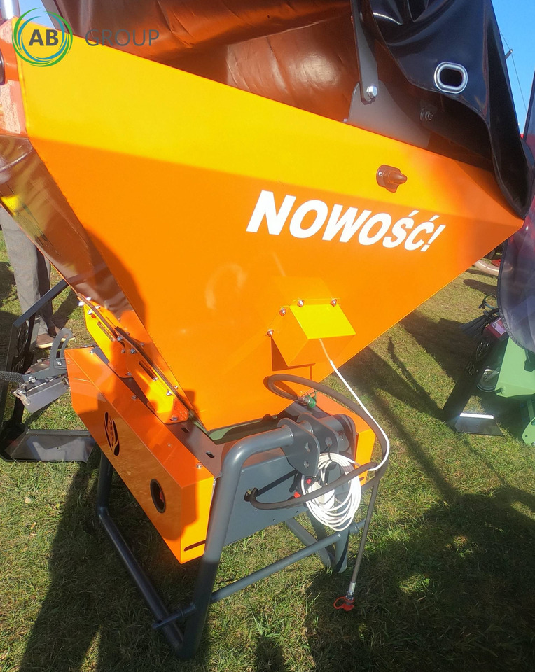 POM Augustów spreader Motyl N031M hydraulic-electric drive - Дисковая борона: фото 4 POM Augustów spreader Motyl N031M hydraulic-electric drive - Дисковая борона: фото 4