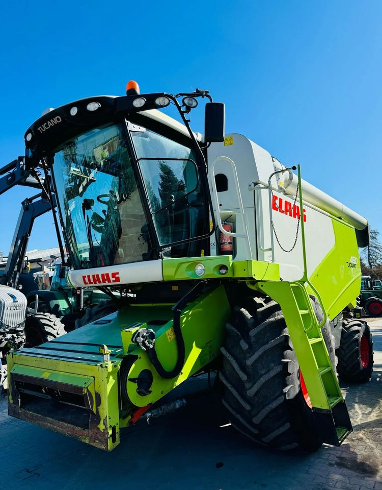 Claas Tucano 450 - Зерноуборочный комбайн: фото 2 Claas Tucano 450 - Зерноуборочный комбайн: фото 2