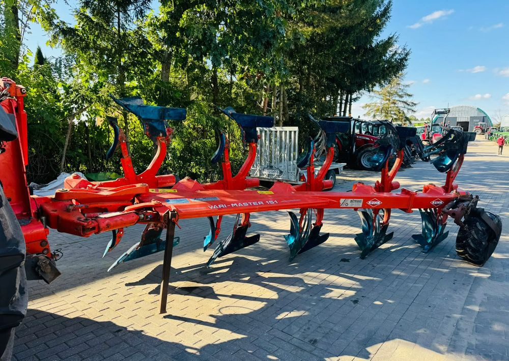 Kuhn Vari Manager 151 - Плуг: фото 1 Kuhn Vari Manager 151 - Плуг: фото 1