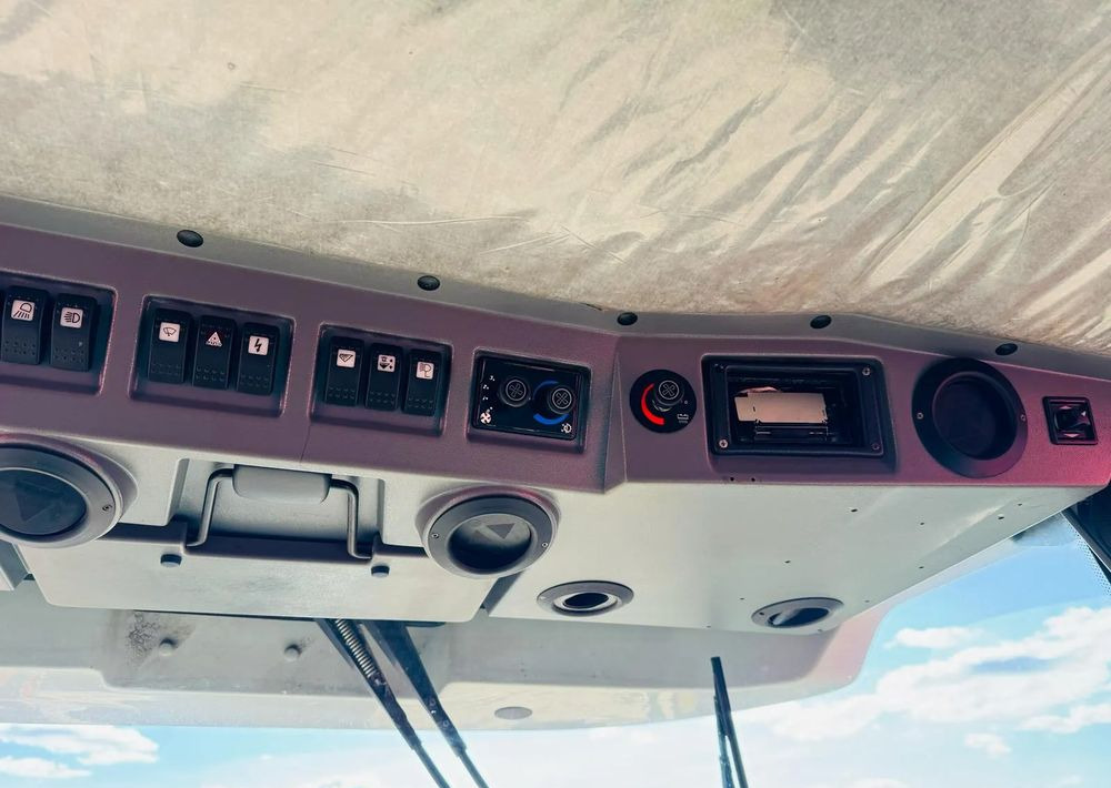 Зерноуборочный комбайн Massey Ferguson 7274: фото 11