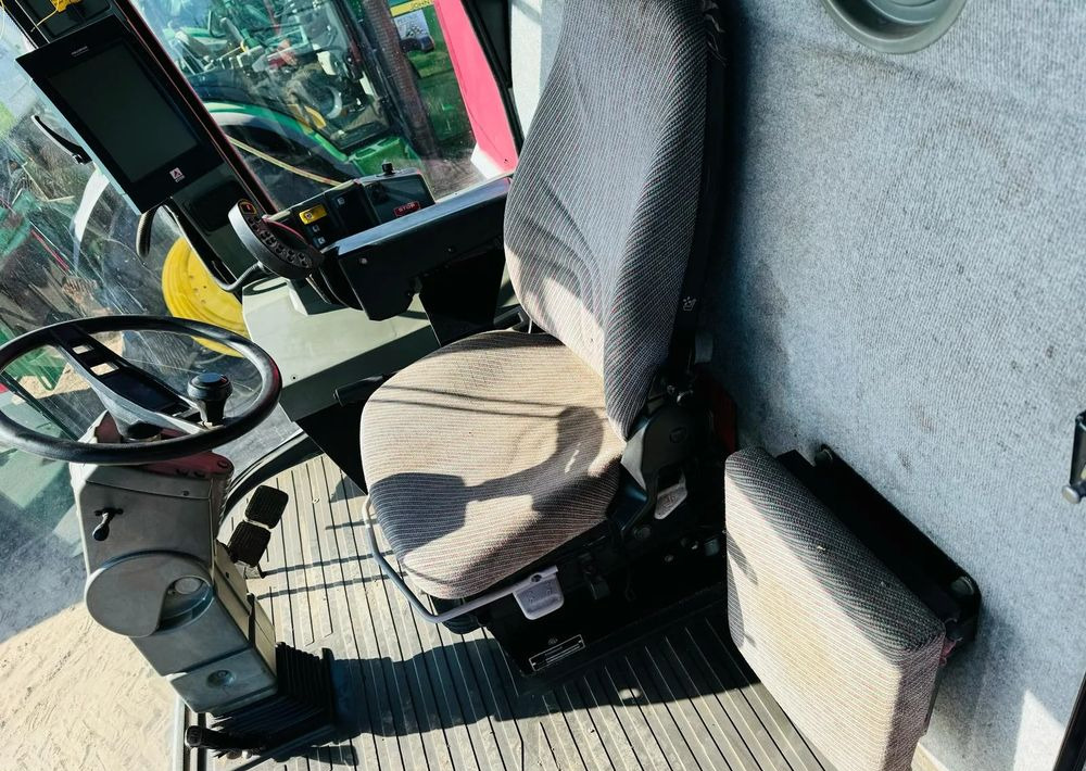 Зерноуборочный комбайн Massey Ferguson 7274: фото 12