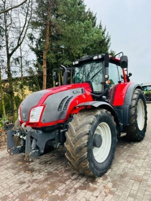 Valtra T213 - Трактор: фото 1 Valtra T213 - Трактор: фото 1