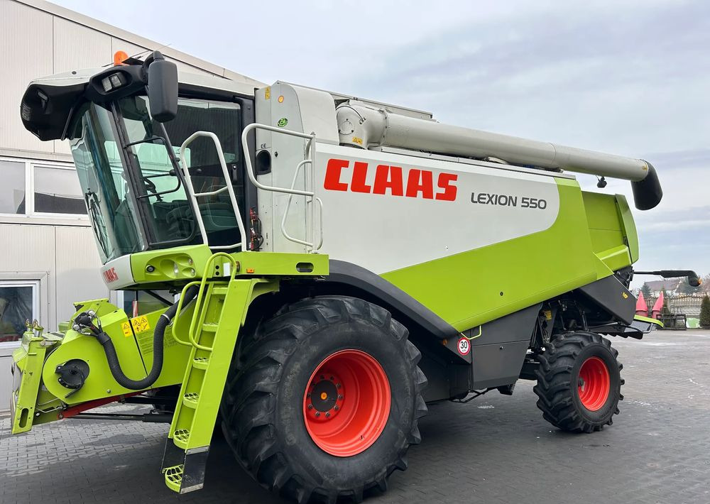 Claas Lexion 550 - Трактор: фото 1 Claas Lexion 550 - Трактор: фото 1