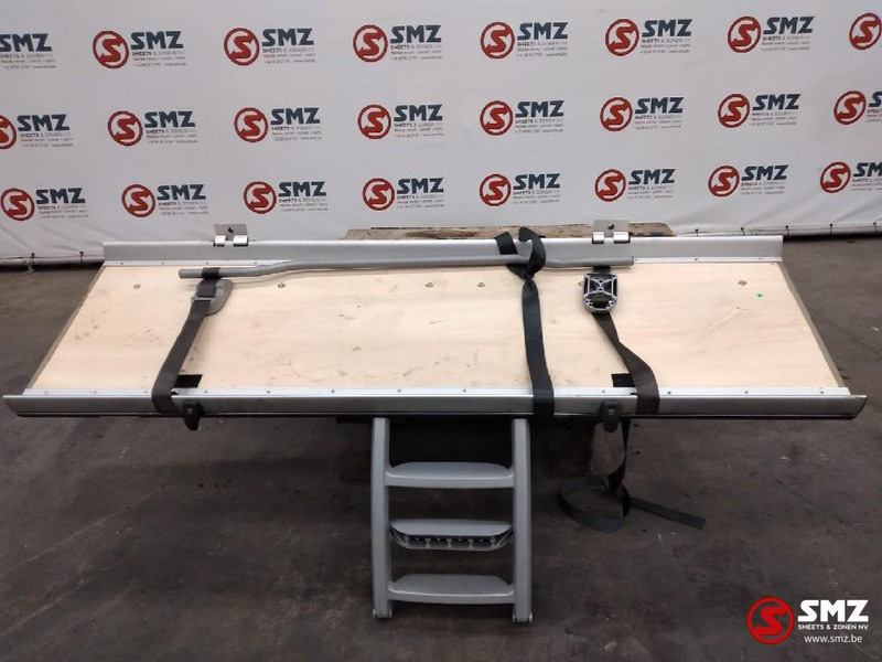 DAF Occ bedframe + trap DAF - Кабина и интерьер для Грузовиков: фото 1 DAF Occ bedframe + trap DAF - Кабина и интерьер для Грузовиков: фото 1