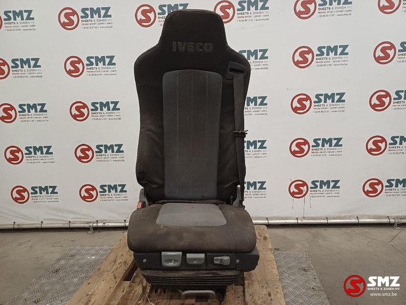 Iveco Occ bestuurdersstoel Iveco - Кабина и интерьер для Грузовиков: фото 1 Iveco Occ bestuurdersstoel Iveco - Кабина и интерьер для Грузовиков: фото 1