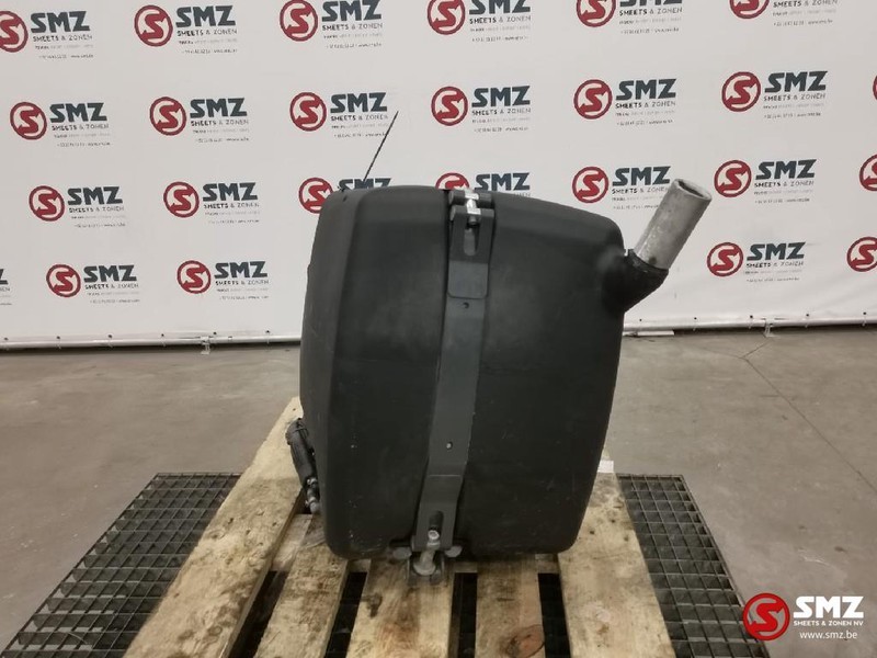 Mercedes-Benz Occ AdBlue tank 95L met pomp - Бак для AdBlue для Грузовиков: фото 3 Mercedes-Benz Occ AdBlue tank 95L met pomp - Бак для AdBlue для Грузовиков: фото 3
