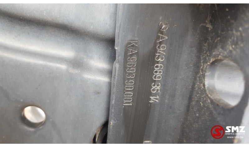 Mercedes-Benz Occ dashboard frame Actros MP3 - Приборная панель для Грузовиков: фото 3 Mercedes-Benz Occ dashboard frame Actros MP3 - Приборная панель для Грузовиков: фото 3