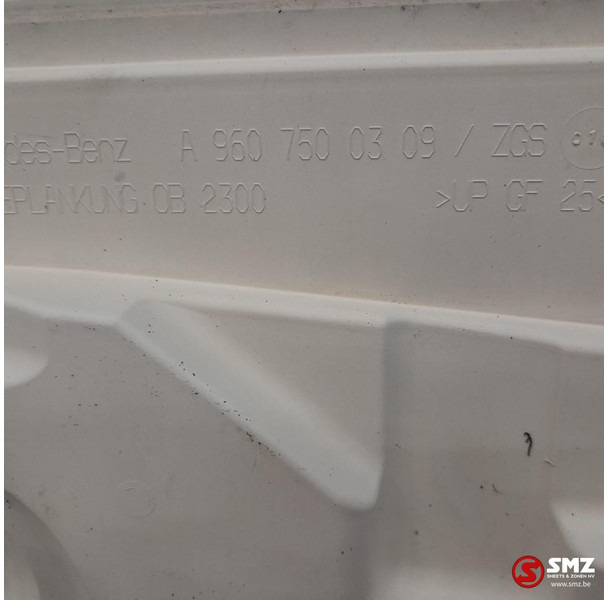 Mercedes-Benz Occ motorkap Mercedes - Капот для Грузовиков: фото 3 Mercedes-Benz Occ motorkap Mercedes - Капот для Грузовиков: фото 3