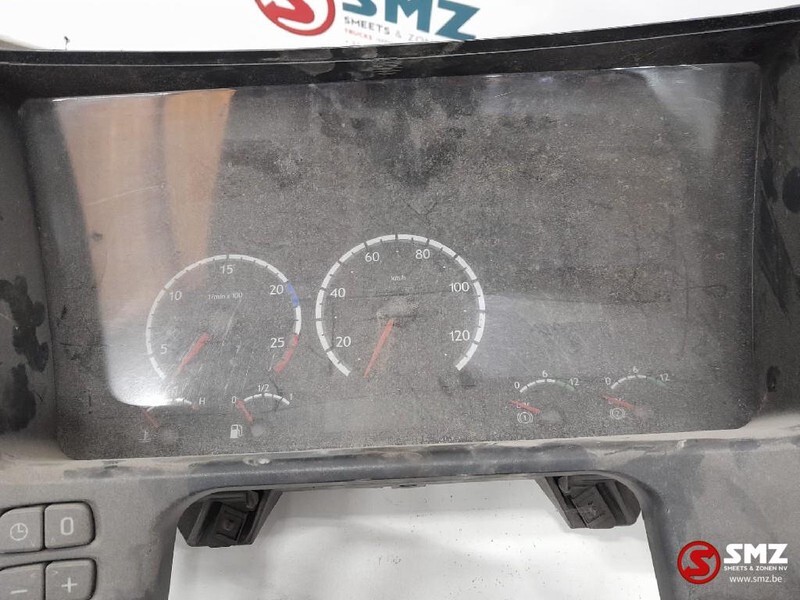 Scania Occ instrumentenpaneel Scania R-serie 1781708+1765 - Кабина и интерьер для Грузовиков: фото 3 Scania Occ instrumentenpaneel Scania R-serie 1781708+1765 - Кабина и интерьер для Грузовиков: фото 3