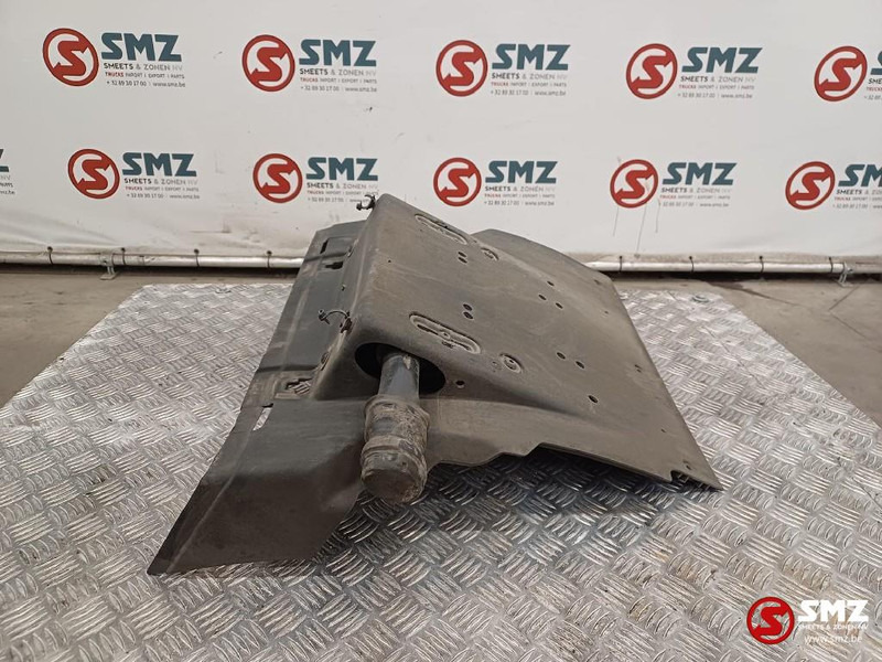 Renault Occ spatbord rechts Renault - Запчасти для Грузовиков: фото 3 Renault Occ spatbord rechts Renault - Запчасти для Грузовиков: фото 3