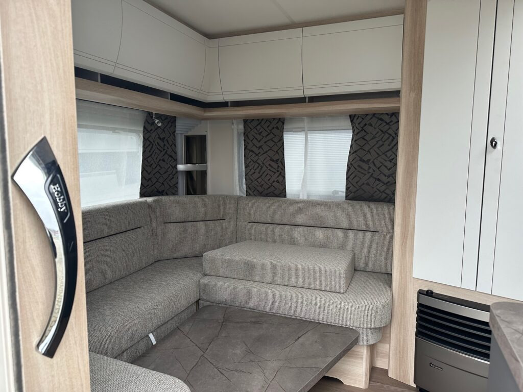 DE LUXE 495 UL 2024 - Прицеп дача: фото 5 DE LUXE 495 UL 2024 - Прицеп дача: фото 5