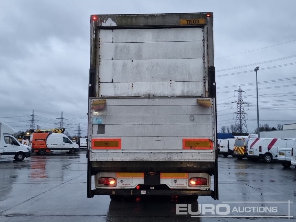 2004 Freuhauf Tri Axle Curtainsider Trailer, Tail Lift - Тентованный полуприцеп: фото 4 2004 Freuhauf Tri Axle Curtainsider Trailer, Tail Lift - Тентованный полуприцеп: фото 4