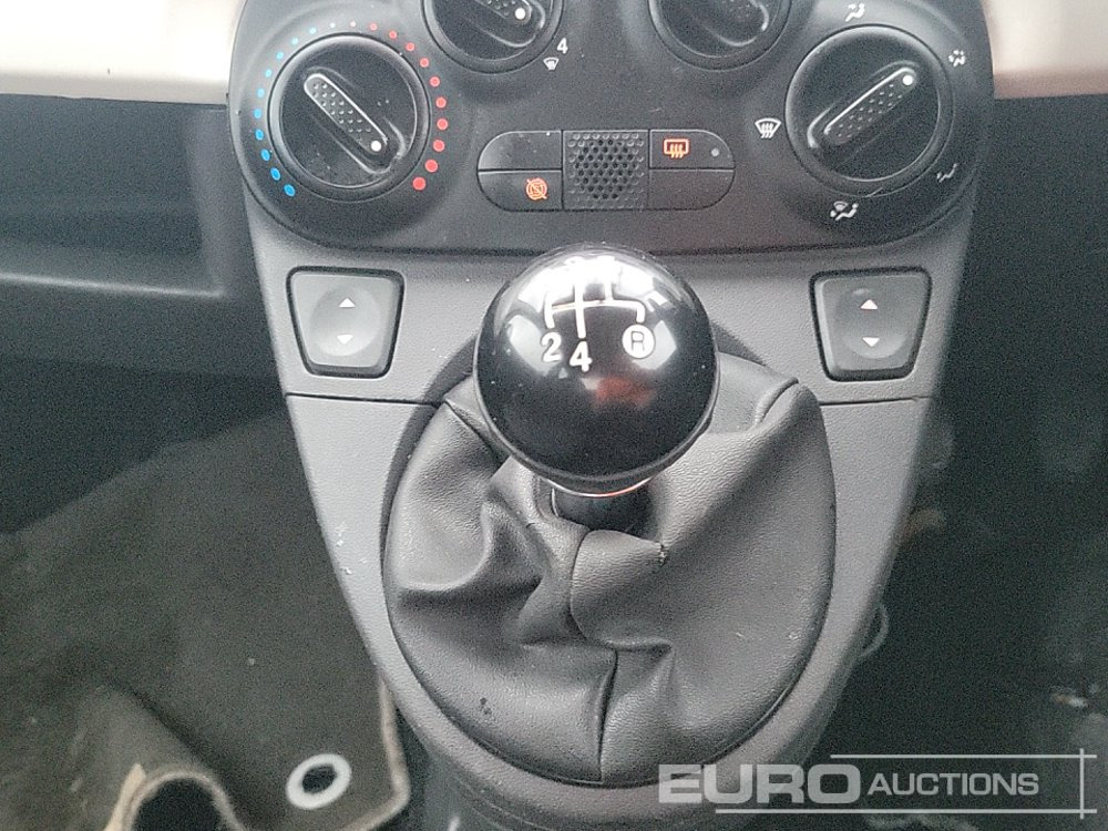 Легковой автомобиль 2010 Fiat 500: фото 23
