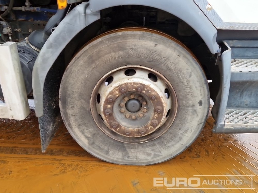 Портальный бункеровоз 2011 Volvo FL240: фото 12