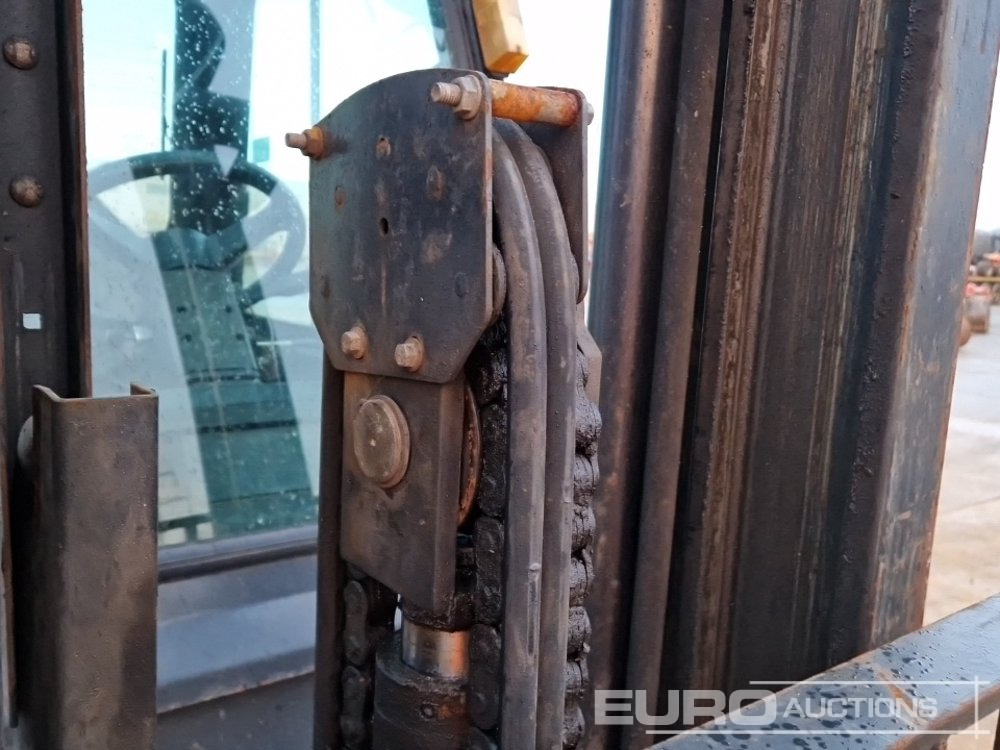 Вилочный погрузчик 2012 Clark G25D: фото 22 Вилочный погрузчик 2012 Clark G25D: фото 22