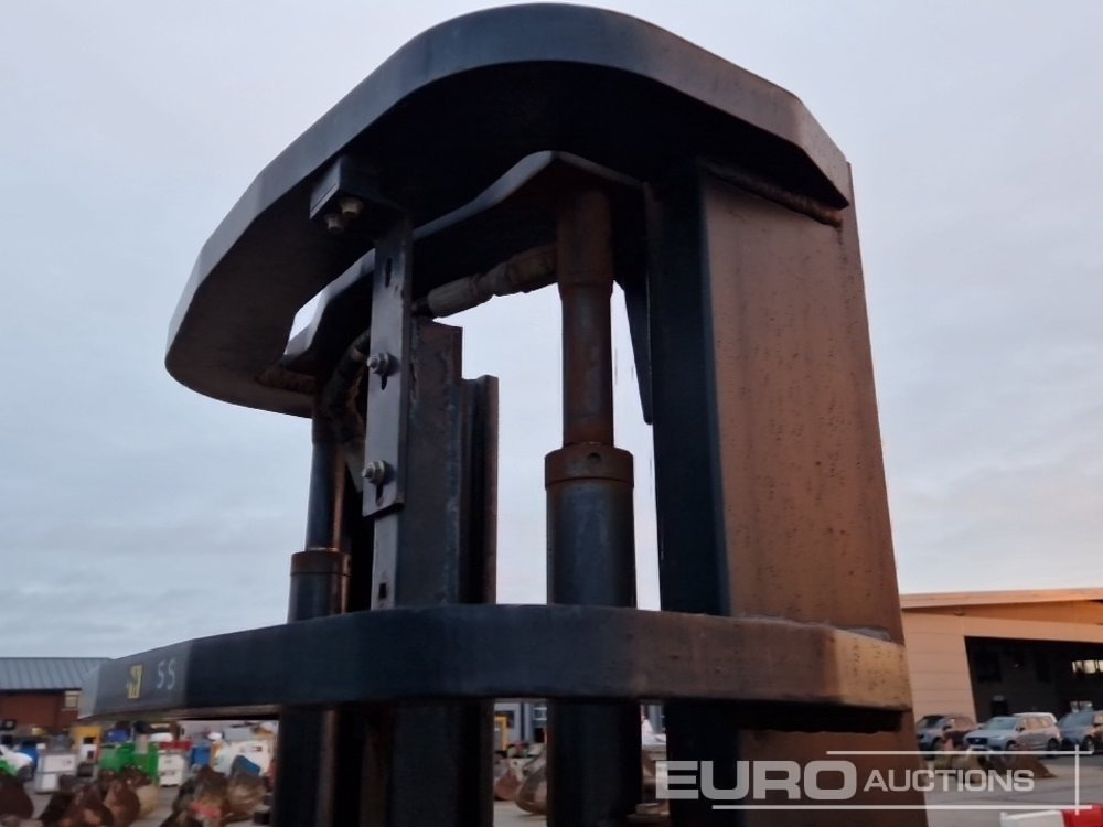 Вилочный погрузчик 2012 Clark G25D: фото 18 Вилочный погрузчик 2012 Clark G25D: фото 18