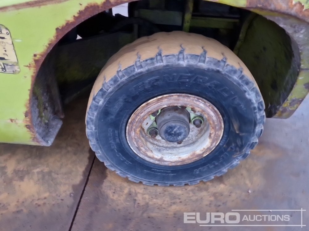 Вилочный погрузчик 2012 Clark G25D: фото 10 Вилочный погрузчик 2012 Clark G25D: фото 10