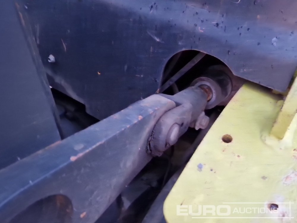 Вилочный погрузчик 2012 Clark G25D: фото 13 Вилочный погрузчик 2012 Clark G25D: фото 13