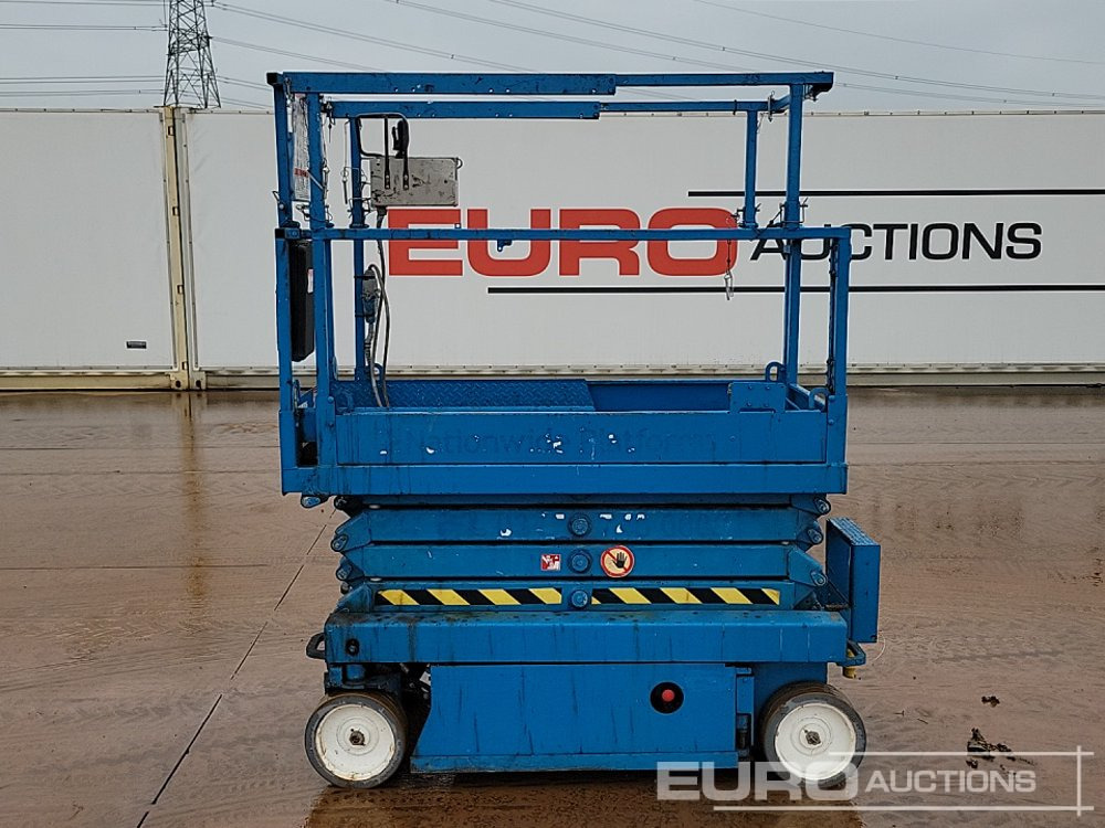 2012 SkyJack SJIII-3219 - Ножничный подъемник: фото 2 2012 SkyJack SJIII-3219 - Ножничный подъемник: фото 2