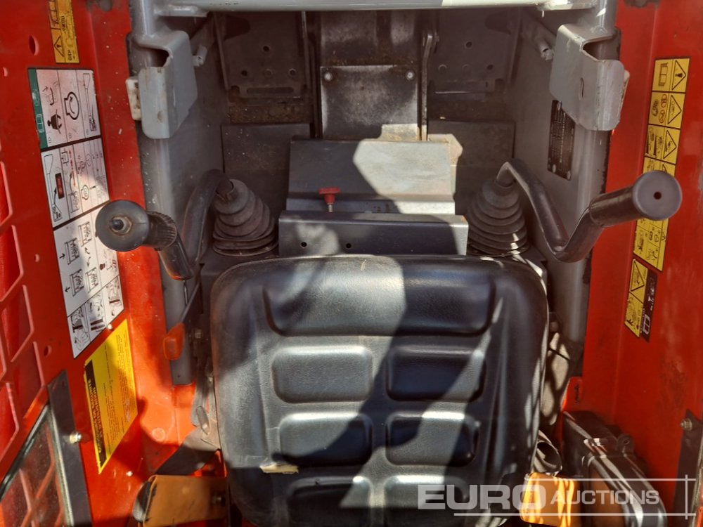 Мини-погрузчик с бортовым поворотом 2014 Bobcat S70: фото 21