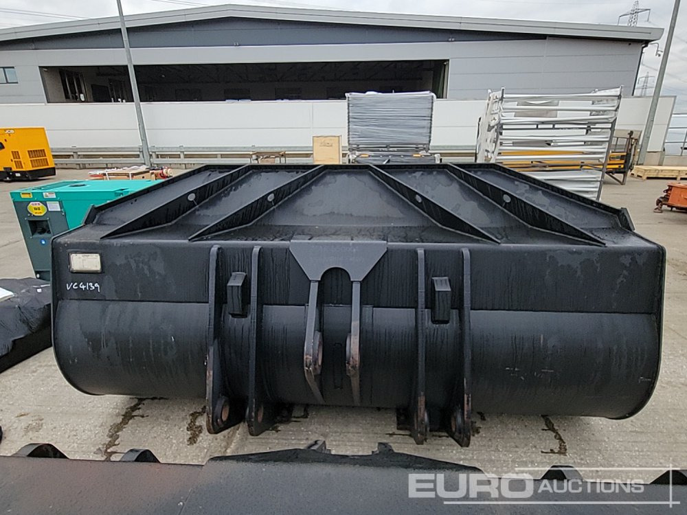 2014 Ulrich 130" Loading Bucket to suit Wheeled Loader - Ковш: фото 4 2014 Ulrich 130" Loading Bucket to suit Wheeled Loader - Ковш: фото 4
