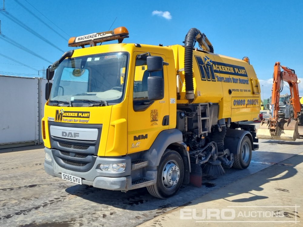 2015 DAF LF220 - Подметально-уборочная машина: фото 1 2015 DAF LF220 - Подметально-уборочная машина: фото 1
