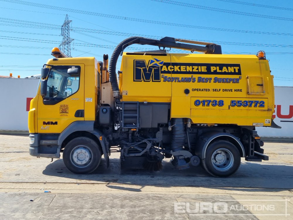 2016 DAF LF220 - Подметально-уборочная машина: фото 2 2016 DAF LF220 - Подметально-уборочная машина: фото 2