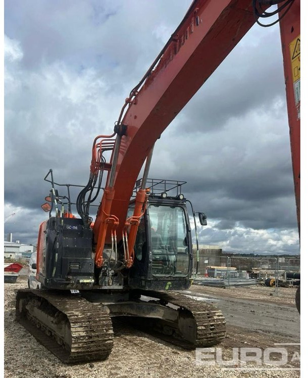 2017 Hitachi ZX225USLC-6 - Гусеничный экскаватор: фото 4 2017 Hitachi ZX225USLC-6 - Гусеничный экскаватор: фото 4
