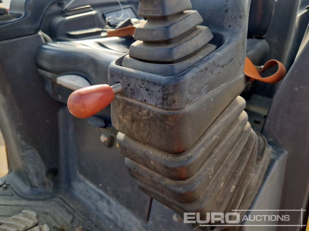 Мини-экскаватор 2017 Volvo EC18D: фото 41
