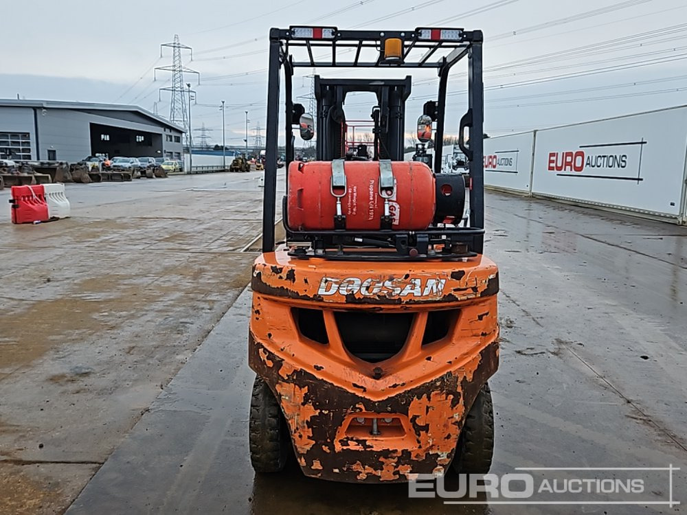 2018 Doosan G25GP - Вилочный погрузчик: фото 4 2018 Doosan G25GP - Вилочный погрузчик: фото 4