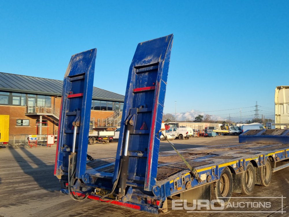 2018 McCauley Tri Axle Step Frame Low Loader Trailer, Out Riggers, Hydraulic Ramps - Низкорамный полуприцеп: фото 5 2018 McCauley Tri Axle Step Frame Low Loader Trailer, Out Riggers, Hydraulic Ramps - Низкорамный полуприцеп: фото 5