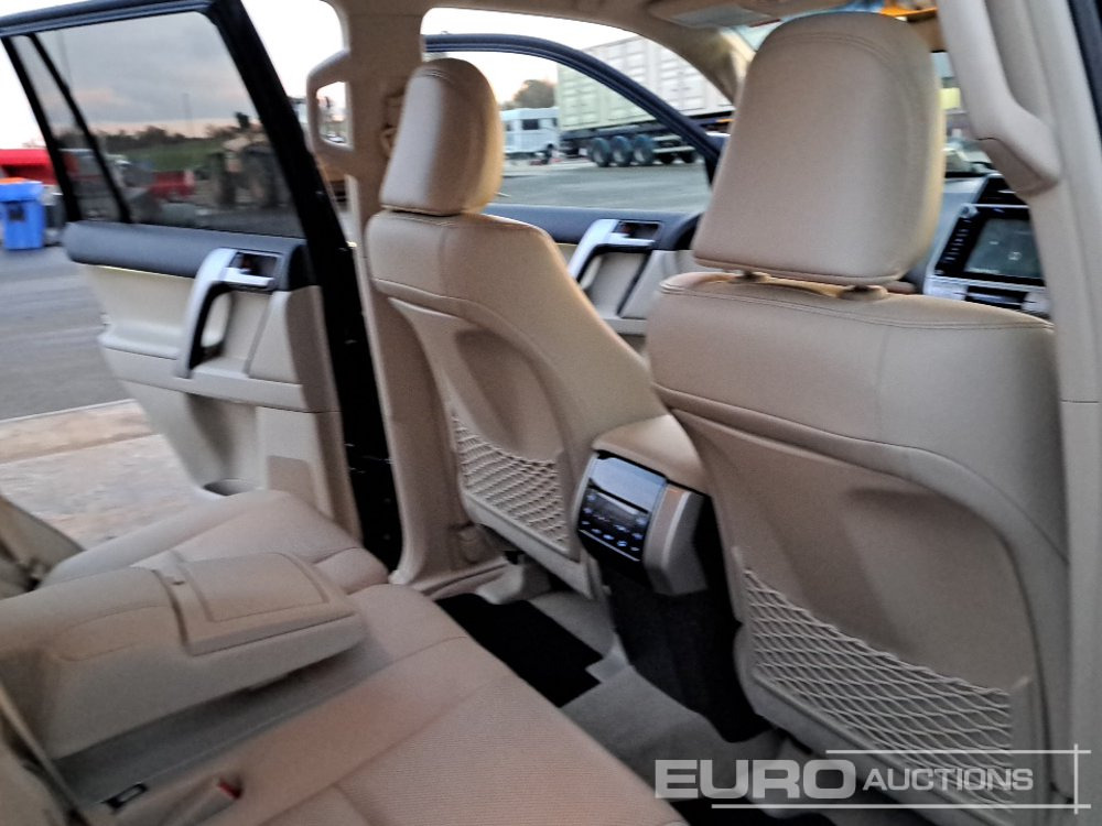 Внедорожник 2020 Toyota Land Cruiser: фото 23